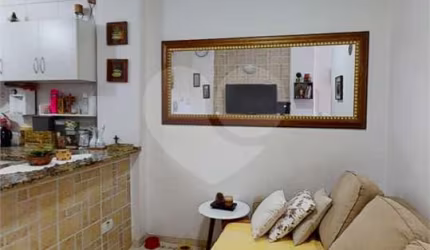 Apartamento 02 dormitórios na Republica