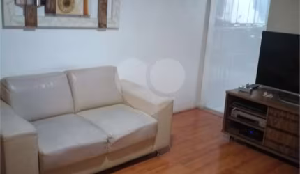 Excelente sobrado de 3 dormitórios em Condomínio Fechado próximo ao Andorinha Hiper Center - ZN/SP