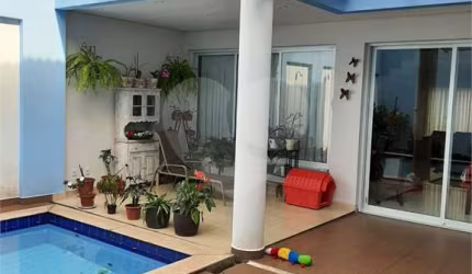 Sobrado  de Alto Padrão para Venda com Piscina no Alto de Santana