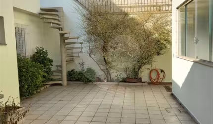 Lindo Sobrado localizado  nas Palmas do Tremembé !!