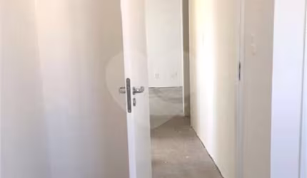 3 dormitórios condomínio clube