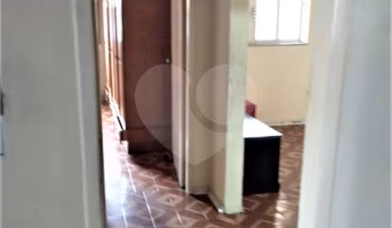 Residencia em terreno de 300m2