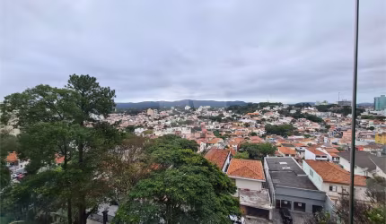 Apartamento com 4 quatos mais escritorio.
