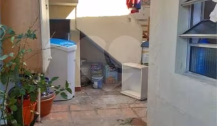 Excelente sobrado com amplo espaço em uma ótima localização