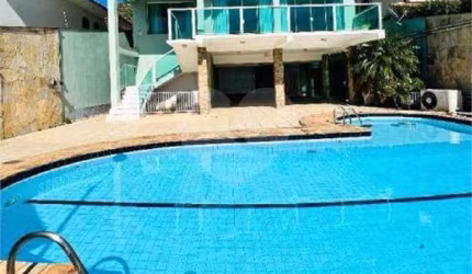 Casa City América 4 suítes Parque São Domingos