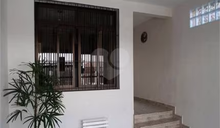 Sobrado em Vila Paulicéia próximo ao metrô