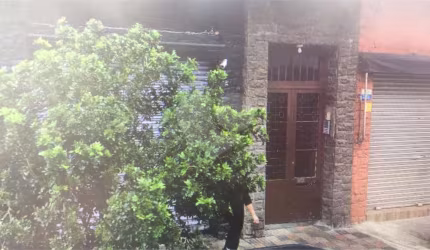 Casa Verde 1 dormitório sala cozinha com lavanderia piso frio em todos os cômodos se vaga garage