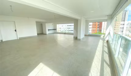 Apartamento a venda com 4 quartos em Santana