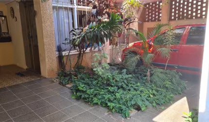 Sobrado com quintal na Agua Fria