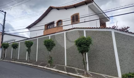 Sobrado a venda e locação