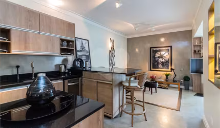 APARTAMENTO À VENDA REFORMADO E MOBILIADO COM 1 QUARTO, 58 M2 AU NO BAIRRO PARAÍSO.