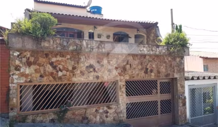 EXCELENTE SOBRADO
