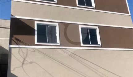Apartamento novo com 2 Dormitórios.