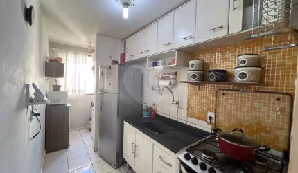 Apartamento 02 dormitórios com vaga