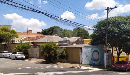 5 minutos a pé do Metrô Penha