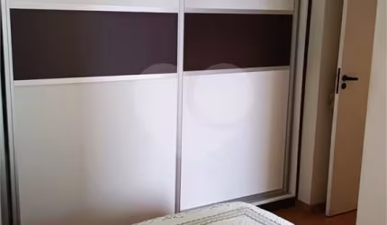 VENDE APARTAMENTO DE 3 DORMITÓRIOS COM SUÍTE , VAGA DE GARAGEM, NA RUA REIMS - CASA VERDE