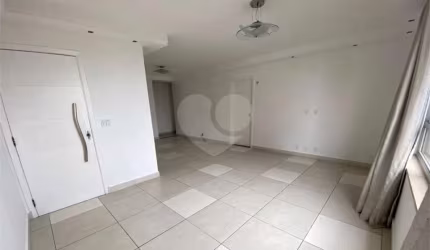 Apartamento 133m² à venda na Av. Paes de Barros