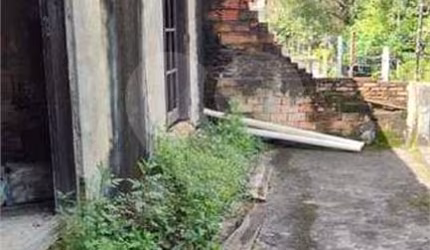 Terreno à venda no Alto da Lapa.