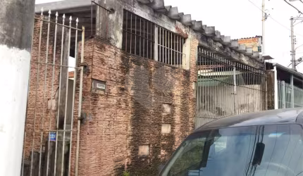 CASA ANTIGA IDEAL PARA DEMOLIÇÃO . CONSTRUÇÃO DE CONDOMINIO.