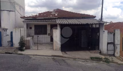 CASA COM 4 MORADIAS A VENDA NA CASA VERDE - TERRENO COM 234M2 DE ÁREA