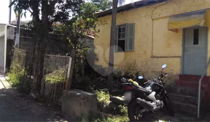 Casa com terreno no Horto Florestal