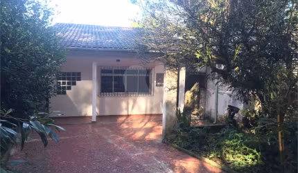 Casa Térrea 150 Metros 3 Dormitórios 1 Suíte - Vila Amália