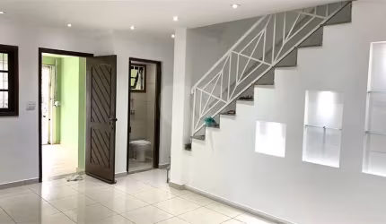 Sobrado na Vila Nivi