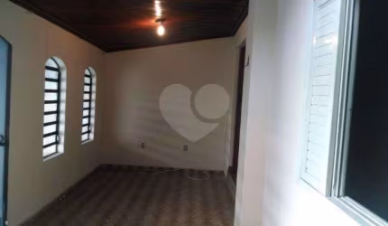 CASA COM 2 MORADIAS INDEPENDENTES A VENDA NO JARDIM TREMEMBÉ - 3 DORMITÓRIOS E 1 VAGA DE GARAGEM