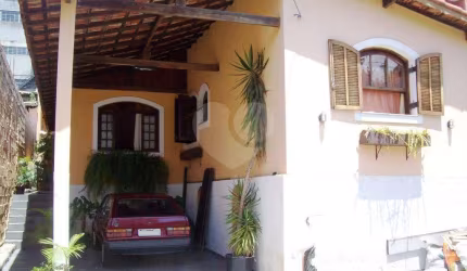 SOBRADO A VENDA NA V. VITÓRIO MAZZEI - PRÓX. AV. ENG. CAETANO ÁLVARES - 2 DORMS (1 SUÍTE) E 6 VAGAS