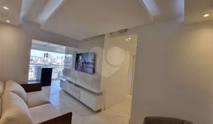 Apartamento com varanda gourmet e 2 dormitórios em Santana, São Paulo - SP