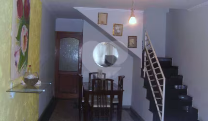 SOBRADO A VENDA NA VILA IRMÃOS ARNONI - PRÓX. AO HORTO - 3 DORMS. (1 SUÍTE0 E 4 VAGAS DE GARAGEM