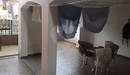 Sobrado à venda na Vila Leonor