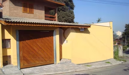 SOBRADO MARAVILHOSO A VENDA NO JD VIRGÍNIA BIANCA - 3 SUÍTES COM CLOSET E 6 VAGAS DE GARAGEM