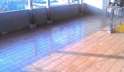 Casa assobradada à venda no Jardim Peri – Zona Norte