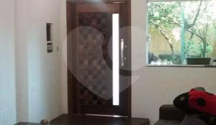 Maravilhosa casa térrea ampla e reformada na região da Casa Verde