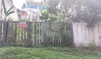 Terreno no Barro Branco com área total 295,35 m2 - 12 mts de frente