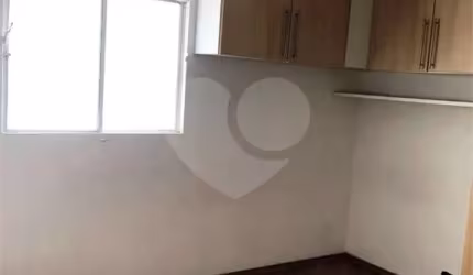 Studio a Venda em Perdizes por R$ 250.000,00