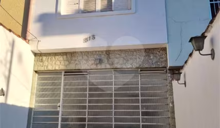 Encantador  sobrado  2  dormitórios  com  edícula!