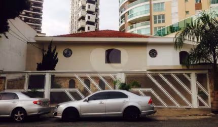SOBRADO LINDO A VENDA EM SANTANA - 3 DORMS (1 SUÍTE), CHURRASQUEIRA E 4 VAGAS DE GARAGEM