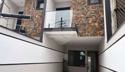 Sobrado novo a Venda com 3 Suites 130m2