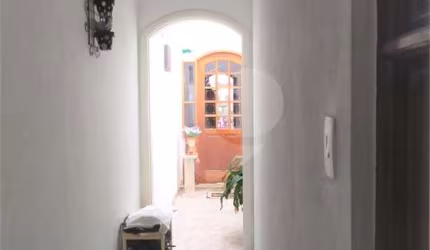 Sobrado 3 dormitórios na Vila Galvão