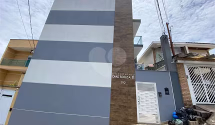 Apartamento com dois quartos no Tucuruvi