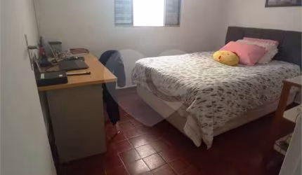 Casa No Jardim Brasil com 04 Dormitórios por R$ 320,000,00