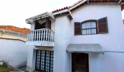 Sobrado à venda no Tremembé.