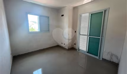 Sobrado  Novo a Venda de  180m2