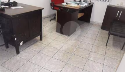 PREDIO COMERCIAL EM EXCELENTE LOCALIZAÇÃO