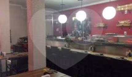 IMÓVEL COMERCIAL E RESIDENCIAL, COM 3 CASAS E UM SALÃO COMERCIAL REGIÃO DA AVENIDA BRAZ LEME