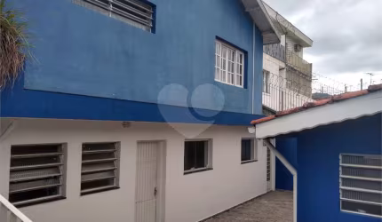CASA COMERCIAL A VENDA NO TREMEMBÉ - 7 SALAS E 4 VAGAS DE GARAGEM - LOCALIZADA EM AVENIDA