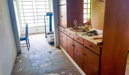 Sobrado em Santana, a venda.