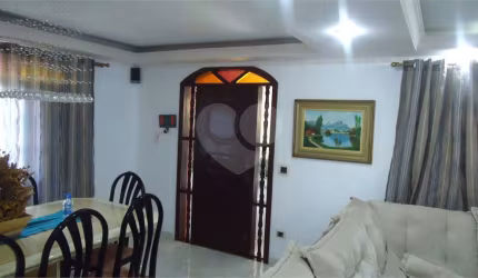 Excelente Imóvel Residencial ou Comercial, Bairro da CASA VERDE. Ótima localização!